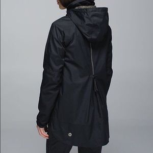 NWT Lululemon Fo Drizzle Jacket - Camo lining